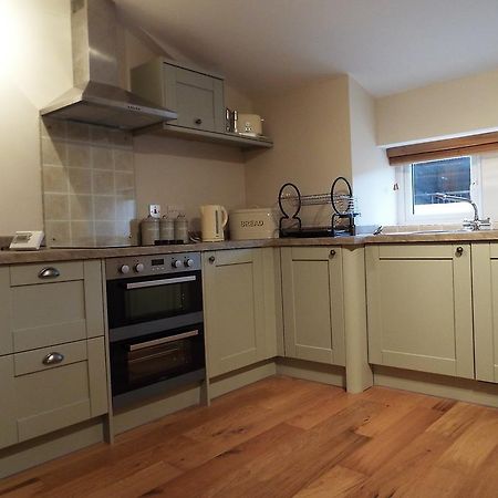 The Stableyard Apartment Bedford Room photo